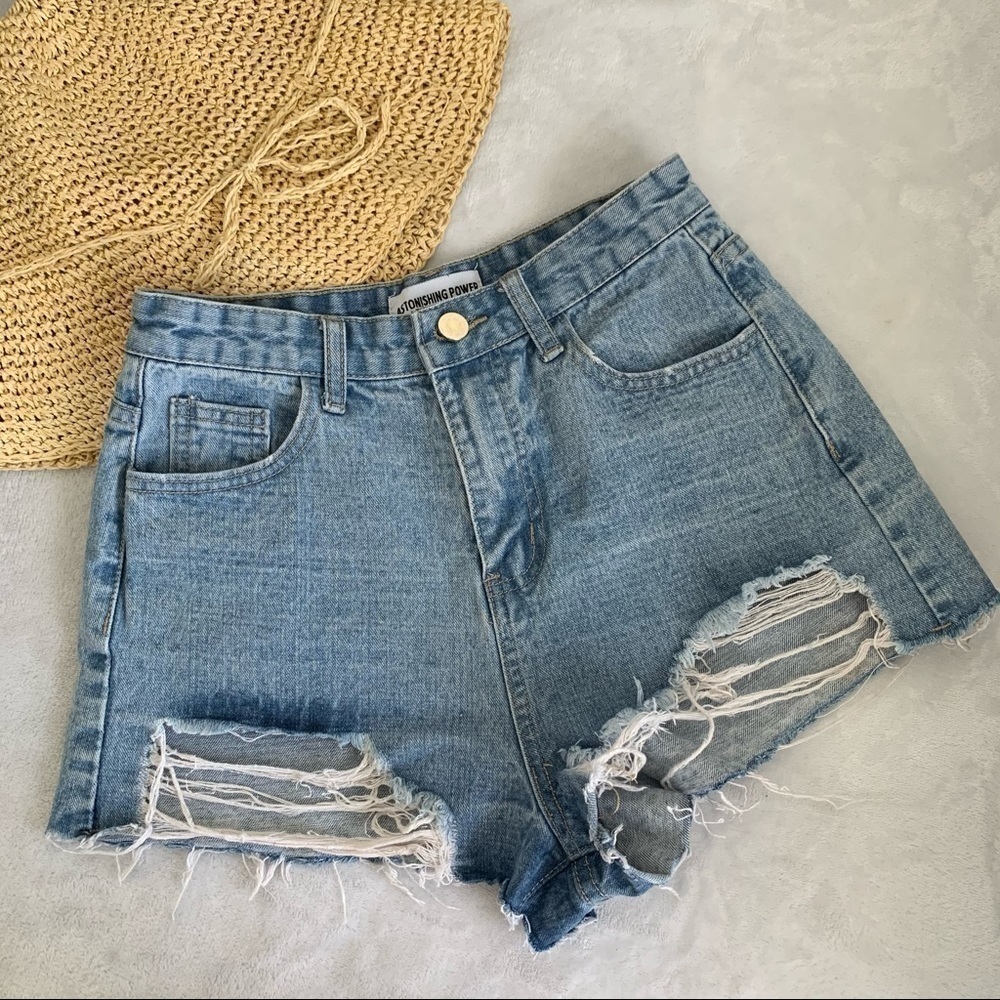 ASTONISHING denim destroyed Jean shorts size 27 Cheeky light blue beach boho